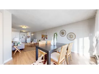 Photo #5: 9775016 Listing