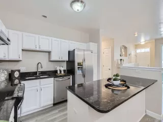 Photo #3: 9777344 Listing