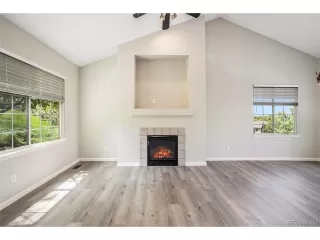 Photo #5: 9780246 Listing 