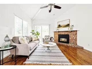 Photo #4: 9780381 Listing