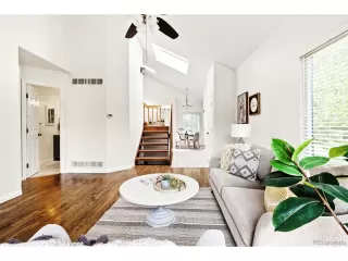 Photo #5: 9780381 Listing