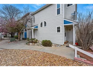 Photo #2: 9780523 Listing