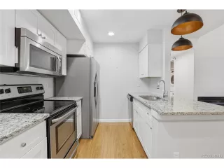 Photo #4: 9780803 Listing 