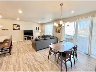 Photo #5: 9781372 Listing 