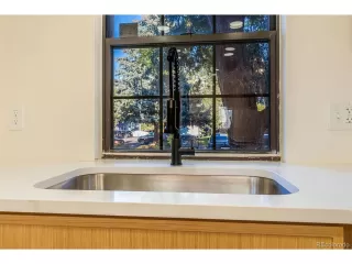 Photo #5: 9782081 Listing 