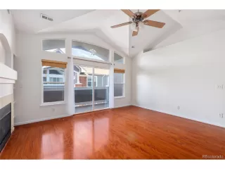 Photo #2: 9782398 Listing 