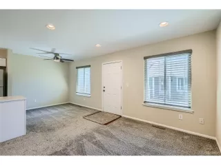 Photo #5: 9782435 Listing