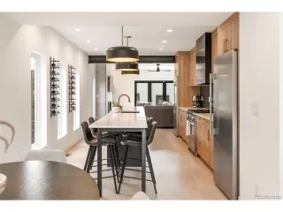 Photo #2: 9784150 Listing