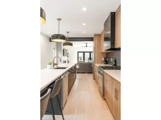 Photo #4: 9784150 Listing