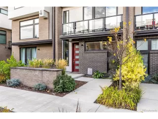 Photo #2: 9785586 Listing