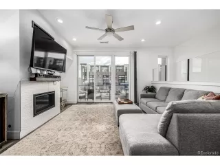 Photo #6: 9785586 Listing