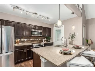 Photo #6: 9785779 Listing