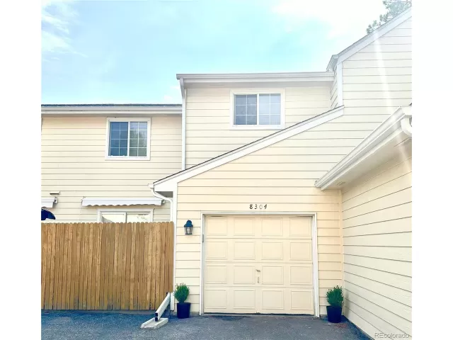 MLS: 9786508 Condo For Sale