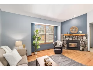 Photo #5: 9786508 Listing