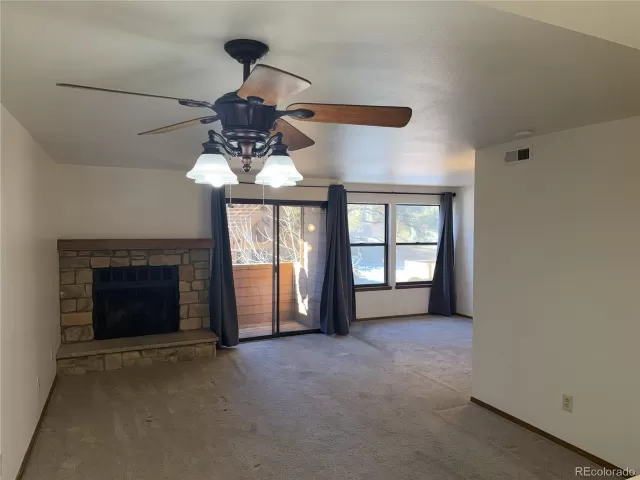 MLS: 9786862 Condo For Sale