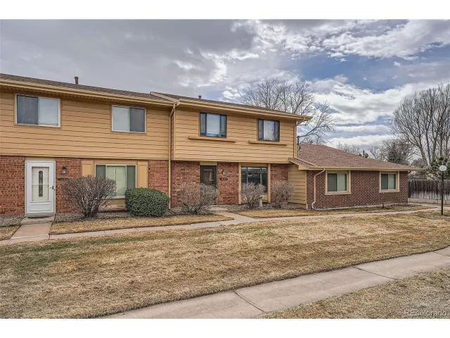MLS: 9789997 Condo For Sale