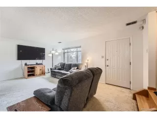 Photo #4: 9789997 Listing 