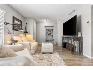 Photo #4: 9790300 Listing 