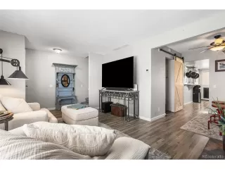 Photo #5: 9790300 Listing 