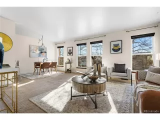 Photo #4: 9790327 Listing 