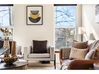 Photo #6: 9790327 Listing 