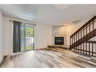 Photo #4: 9793673 Listing