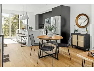 Photo #2: 9795523 Listing