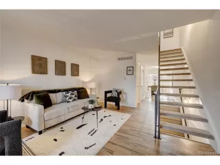 Photo #2: 9800181 Listing