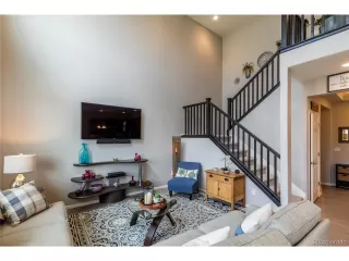 Photo #5: 9800537 Listing