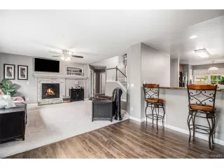 Photo #6: 9802940 Listing