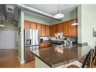 Photo #5: 9803253 Listing