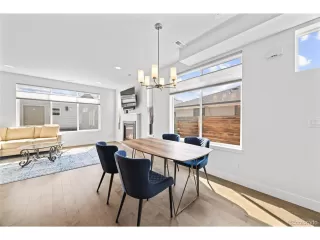 Photo #4: 9804960 Listing