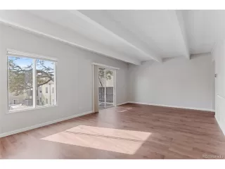 Photo #6: 9807095 Listing