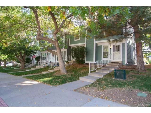 MLS: 9809662 Condo For Sale