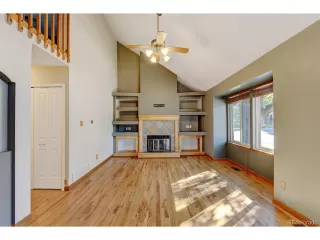 Photo #5: 9811488 Listing