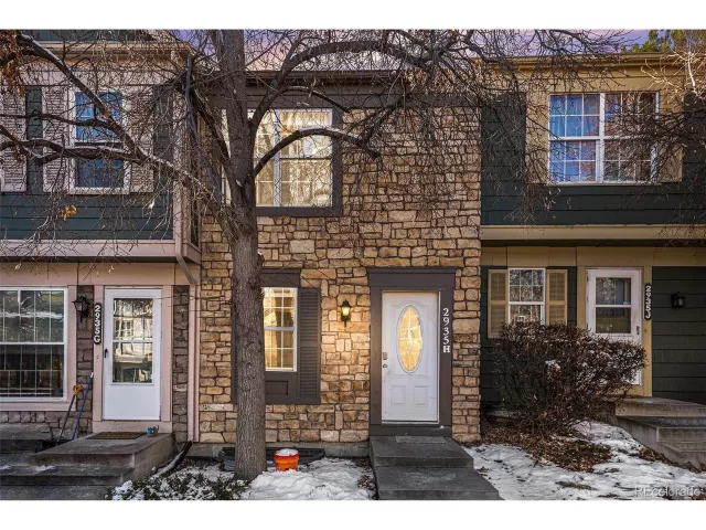 MLS: 9814111 Condo For Sale