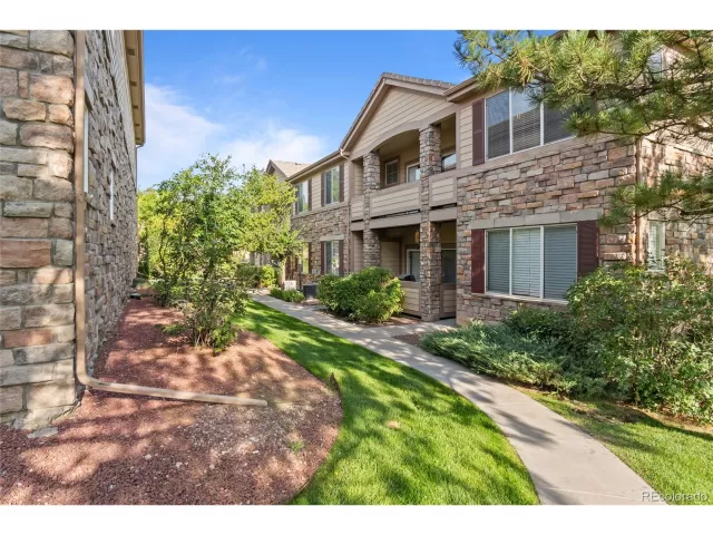 MLS: 9819581 Condo For Sale