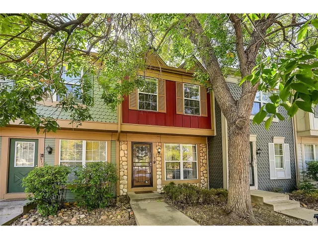 MLS: 9820039 Condo For Sale