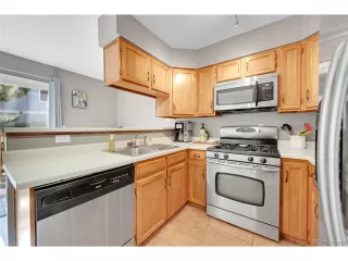 Photo #5: 9820039 Listing 