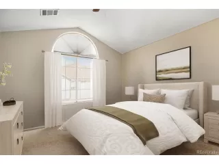 Photo #6: 9820451 Listing