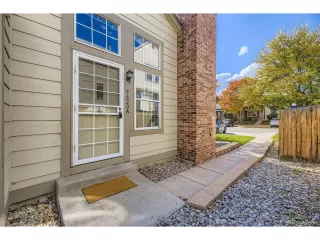 Photo #2: 9821397 Listing