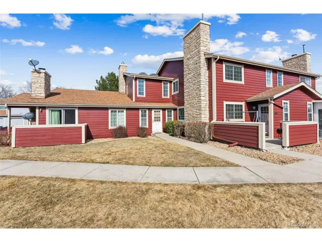 MLS: 9822147 Condo For Sale