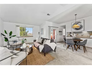 Photo #2: 9822147 Listing