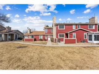 Photo #5: 9822147 Listing