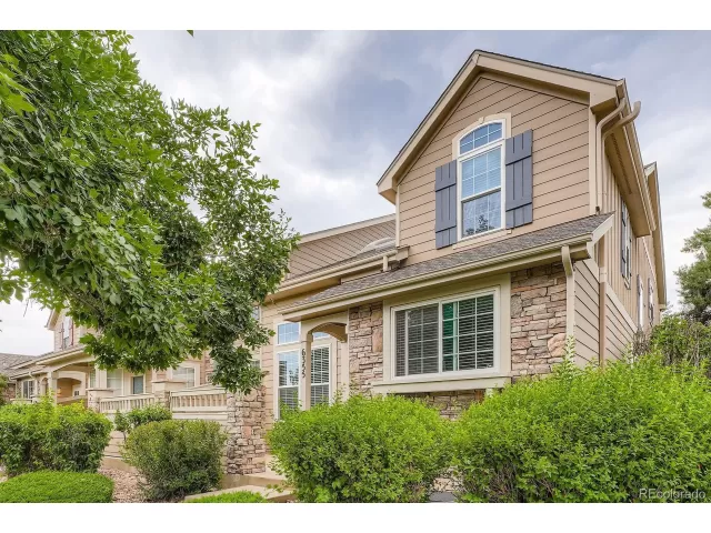 MLS: 9823075 Condo For Sale