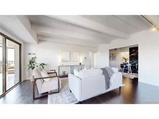 Photo #3: 9823382 Listing