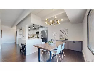 Photo #5: 9823382 Listing