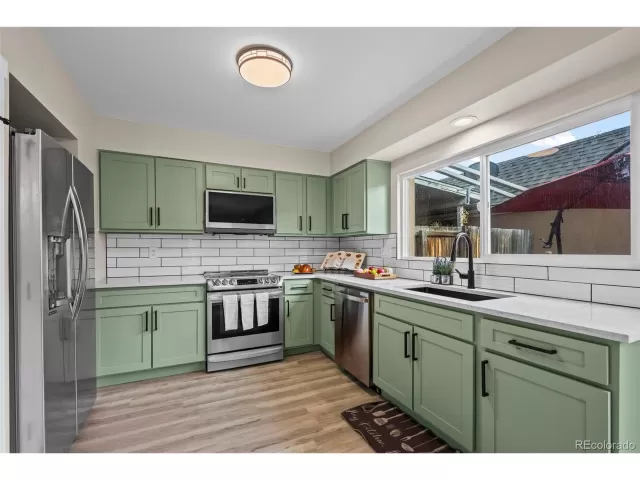 MLS: 9825180 Condo For Sale