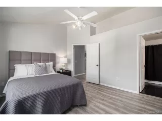 Photo #5: 9826976 Listing