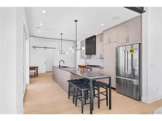 Photo #2: 9828772 Listing 